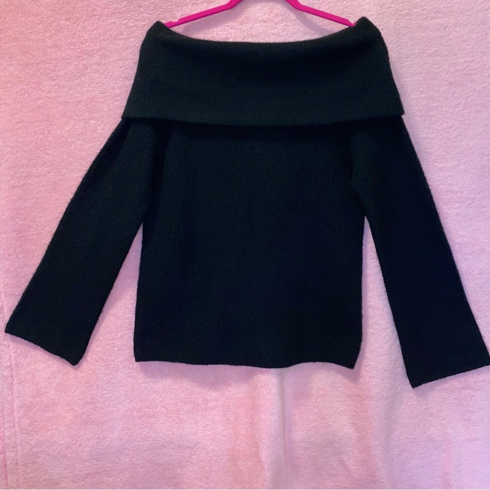 H&M Black Off-Shoulder Cozy Sweater Top Shirt Slouchy Oversized Extra Small XS